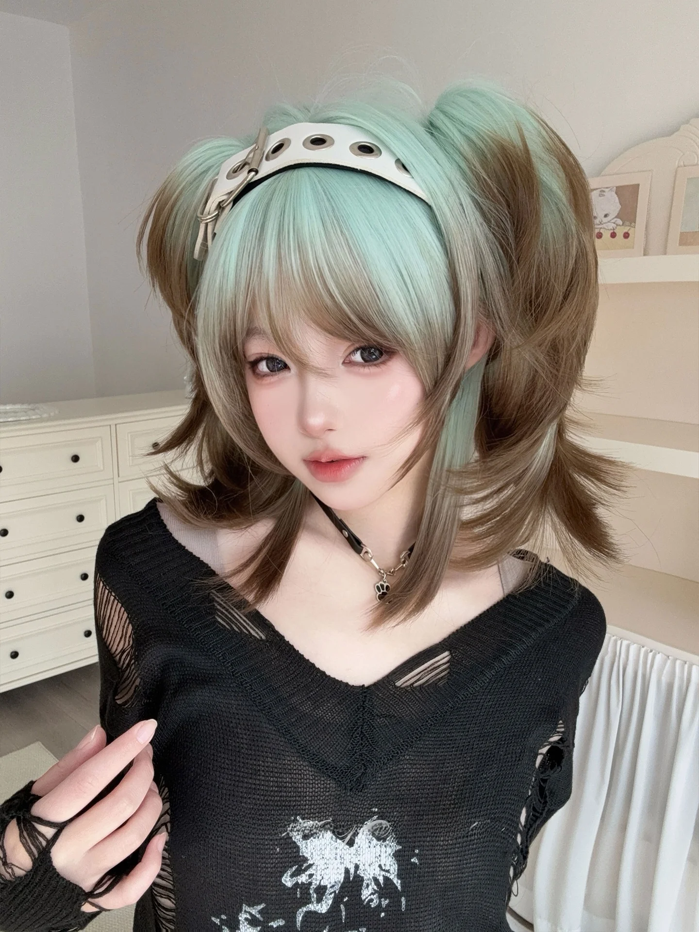 きれいめ系に合うLolita風短めウィッグ：グラデーションツインテールの実用性と着こなしのポイント