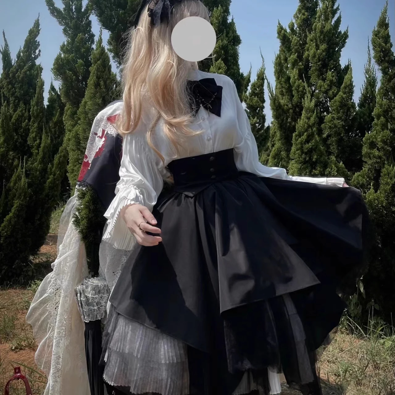 バッスルドレスは本当に必要？その違いと選び方を徹底解説