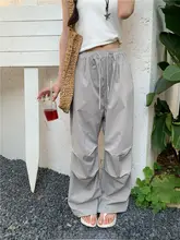 アメリカンスタイルのカーゴパンツ【ゆったりシルエット・ドレープ加工・レディース】