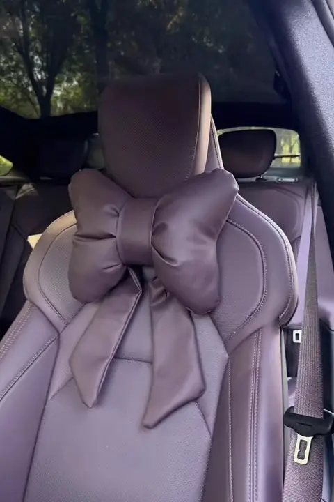 車用腰サポートクッション【ミストパープル・猫爪風・リボン付き・背中用】