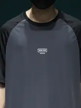蜂巣デザインのアイスシルク半袖Tシャツ【メンズ・ゆったりフィット・通気性・速乾性・スポーツ用】
