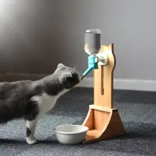 ペット用 猫の掛け式水飲み器【湿らず使えるボール式・自動給水機能】