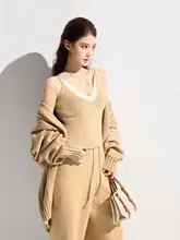 秋用Vネックカラーコンビニットカーディガン【ゆったりフィット・トレンドの絞りデザイン】とストレートロングパンツ（セットアップ対応）
