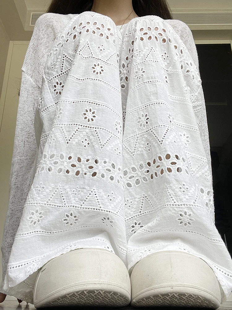 夏の通勤スタイルに悩むあなたへ：ベージュワイドパンツは本当に必要？