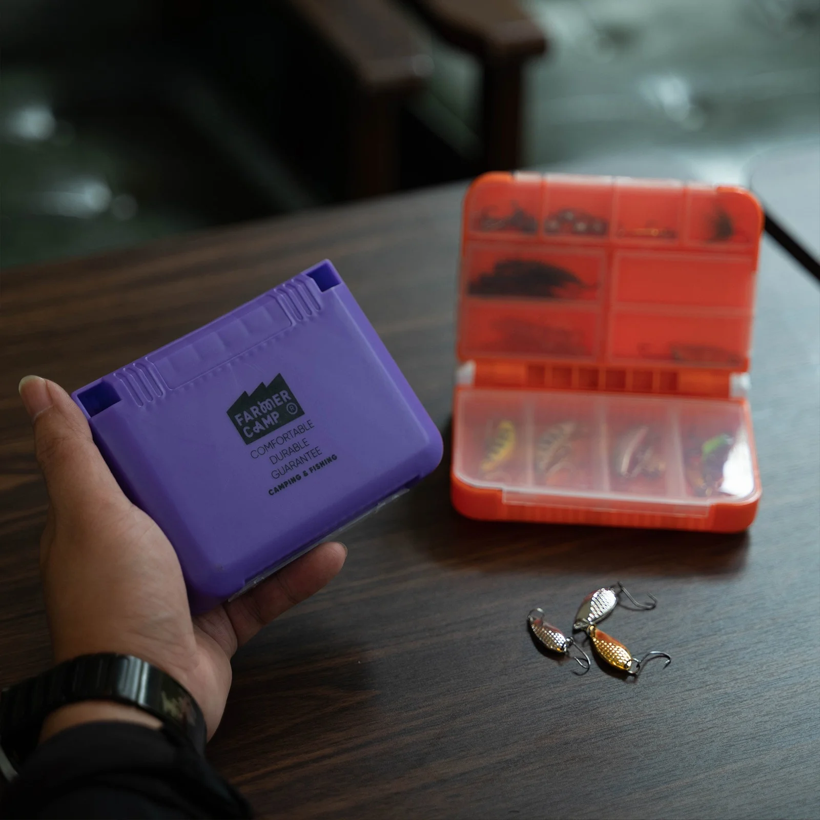 WELLHIKE ダブルレイヤー釣り用ルアーボックス：フライフィッシング・ルアー釣りに最適な収納解決策