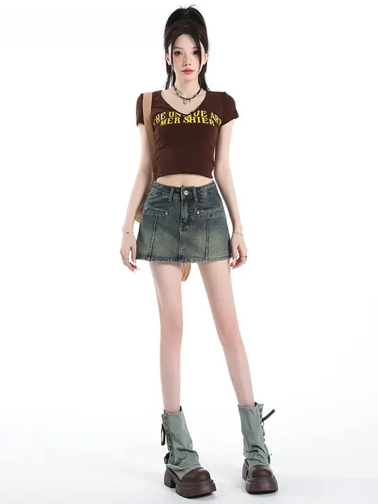 レトロデザインのデニムミニスカート【女性用・ハイウエスト・Aライン】（セットアップ対応）