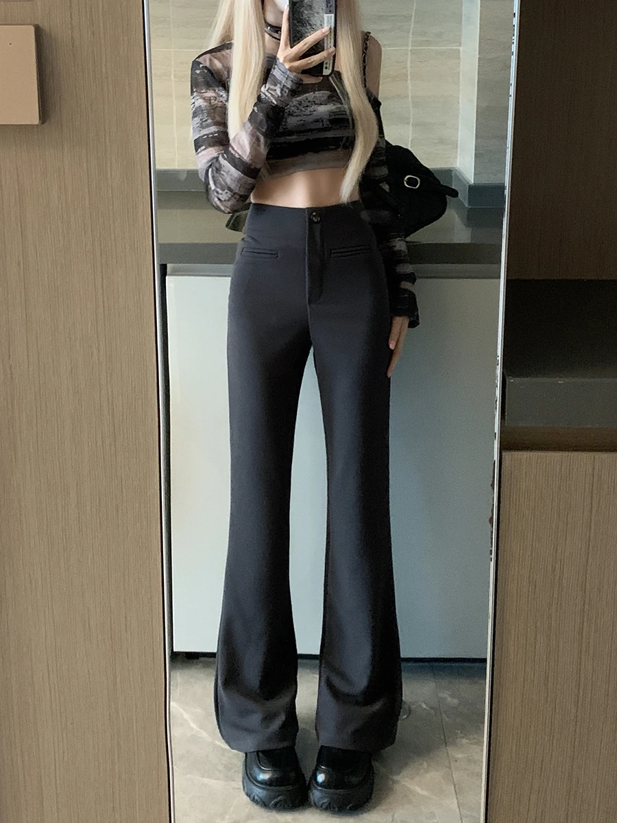 高腰テーパードアンクルパンツ：優雅なドレープ感で秋のカジュアルスタイルを実現
