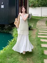ノースリーブニットの切り替えタンクトップ＆プリーツスカート【夏用・柔らかい雰囲気・女性用】（セットアップ対応）