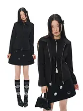 2wayデザインのボタン付きブラックジャケット【ダブルブレスト・フード付き】