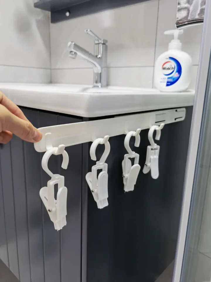 隙間利用可能な伸縮式穴あけ不要壁掛け収納ラック【浴室用・引き出し式・四連フック】