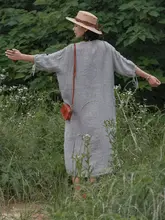 リネン素材の細ストライプゆったり落ち肩七分袖ワンピース