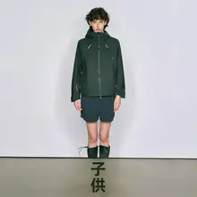 フード付き防水ジャケット【アウトドア・風防・薄手デザイン】