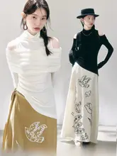 流れる雲を感じる！オフショルダーリブニットTシャツ【フィット感・長袖】