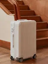 シンプルでおしゃれなスーツケース【キャスター付き・ファスナータイプ・旅行用・男女兼用】
