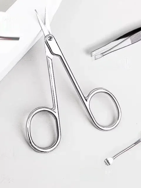 5月にオフィスで使えるネイルケアツールはどれがおすすめ？