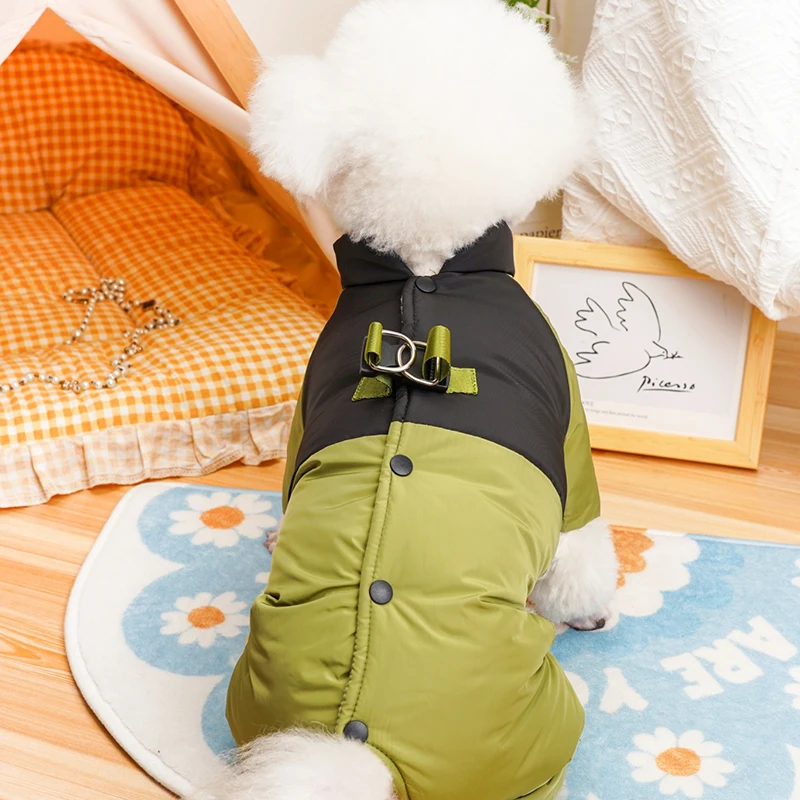 小型犬用四脚コットンコート：冬用保温フリースの実用性とサイズ選び