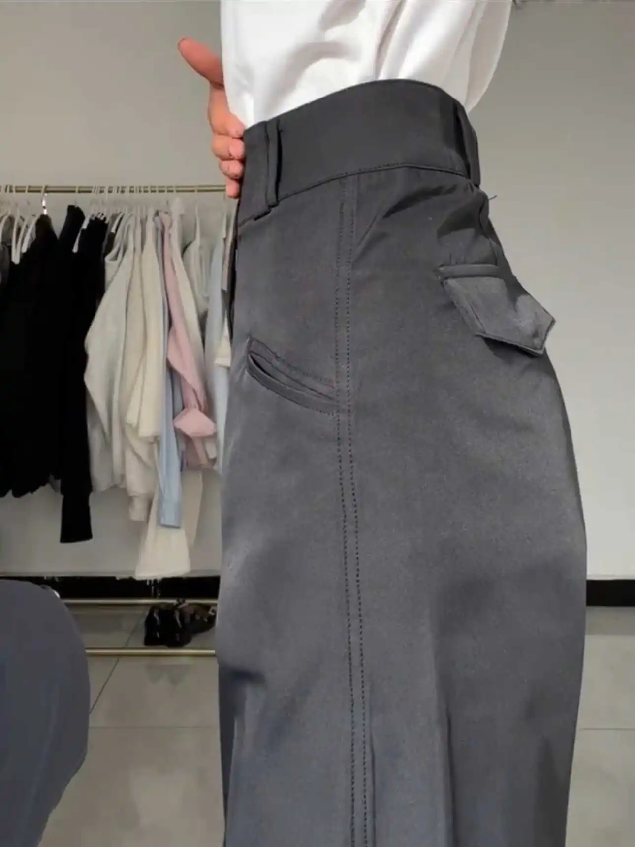 高身長向けロング丈レトロカジュアルワークパンツ：ワイドパンツの丈長めが身長に合った理由