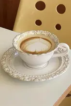 フレンチスタイルの浮彫りデザイン コーヒーカップ＆ソーサー【陶製・インスタ映え・アフタヌーンティー用】