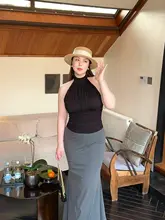 優雅なネックラインのノースリーブブラウス【装飾的なフリル・体型カバー・大きいサイズ対応】