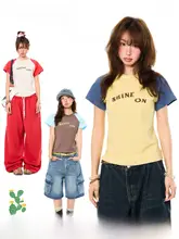 カラーブロックデザインの半袖Tシャツ【女性用・フィット感あり・カジュアル】