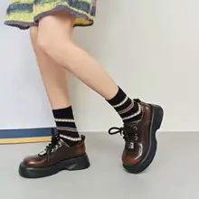厚底黒レザーシューズ【カジュアルスタイル・ファッション性抜群】