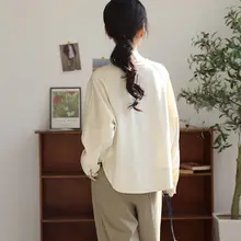 シンプルな丸首長袖Tシャツ【秋用・アーチヘムデザイン・フィット】（セットアップ対応）