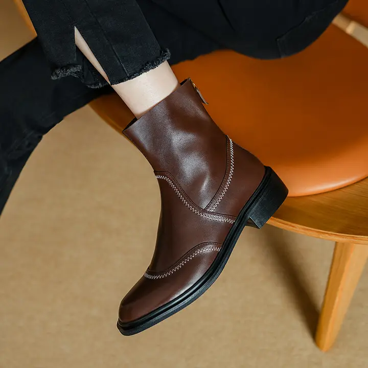 ブラウンレトロ本革ショートブーツ【粗いヒール・秋用・洗い加工】