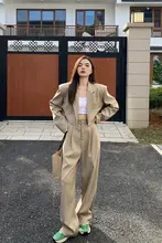 カーキ色 ハイウエスト レディーススーツパンツ【春秋用・ゆったりシルエット・ストレートデザイン】