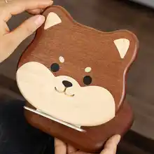 柴犬デザインの木製折りたたみ式タブレットスタンド【可旋回・子供用・オフィス向け】