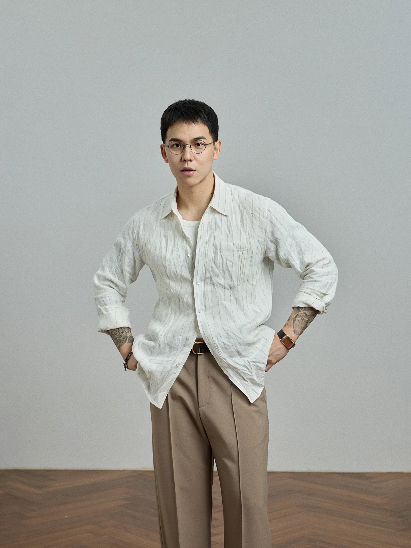 大学生の夏服に何を選びたい？ストライプリネンシャツが解決するリアルな悩み