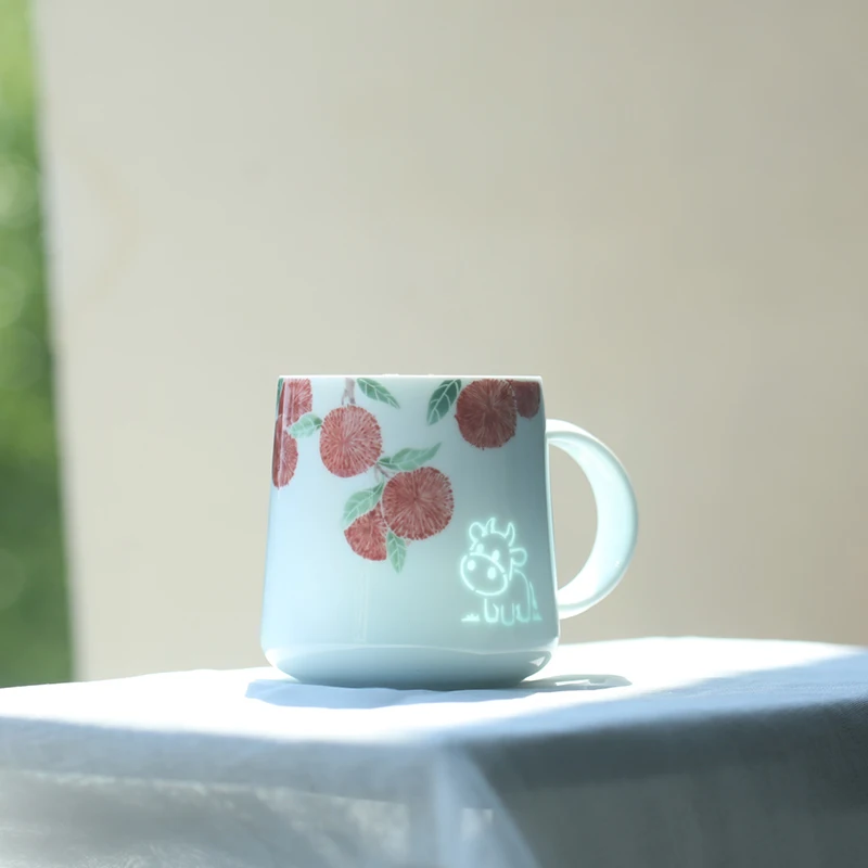 手描き景德鎮陶器牛マグカップセット：高級感と伝統美を融合した贈り物