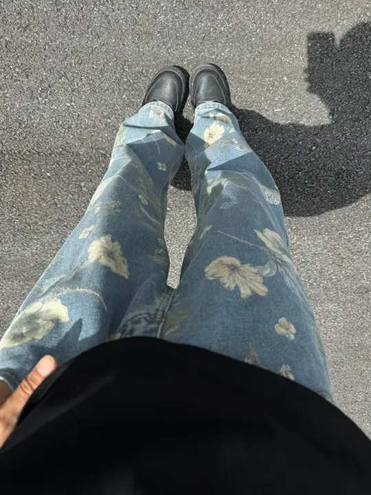 ヨーロッパとアメリカの花柄フルプリントデザイン ジーンズ 男性