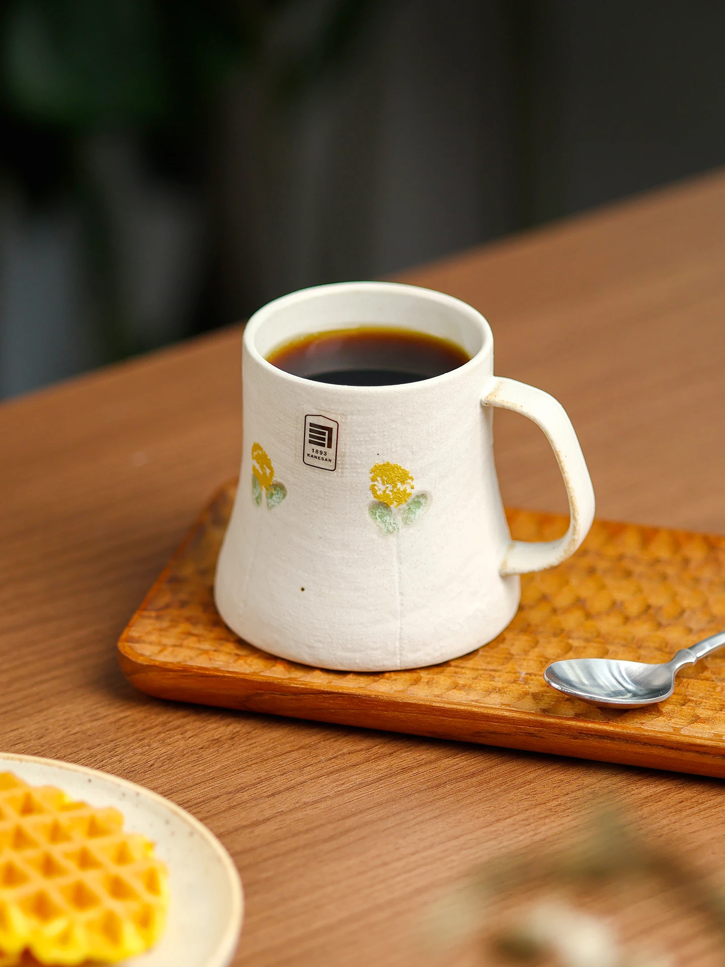 美濃焼千日草マグカップ：陶器製花柄が持つ実用性と耐久性の評価