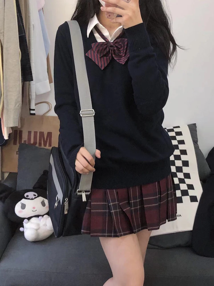 春季にぴったりな多色フード付きセーター：ボーイッシュ 服 のベーシックスタイルとは