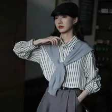 グレー×ストライプデザイン 長袖シャツ【レディース・シンプル・秋冬用】