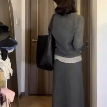 100%ウールニットVネックプルオーバー【秋冬用・配色デザイン・ハーフスカート】（セットアップ対応）