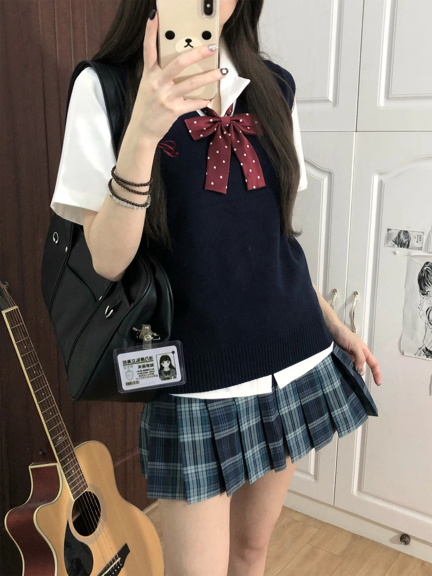 深紺チェックのプリーツスカート【JK制服・学院風】：中学生女子服のデザインと機能性を徹底解説