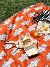 可愛らしいデザインのピクニックマット【屋外キャンプ・防湿・ビーチや芝生用】