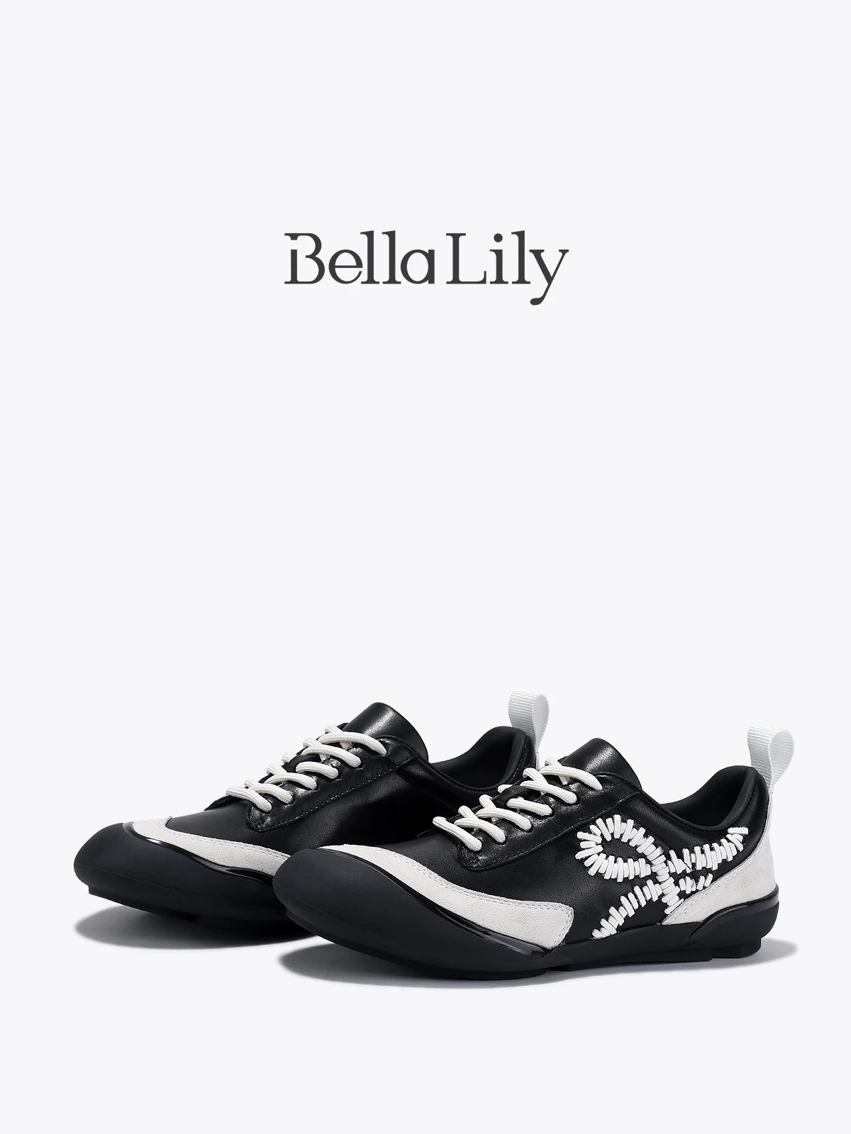 レースアップシューズ レディース 人気ブランドの一つとして選ばれる Bella Lily のバイカラー運動風カジュアルシューズ