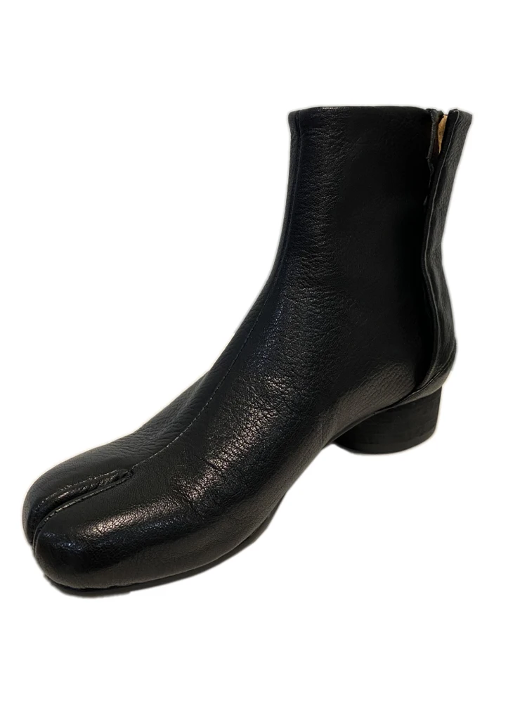 手作りのラムスキン分かれつま先ブーツ：適正サイズの測定とフィット感の実証