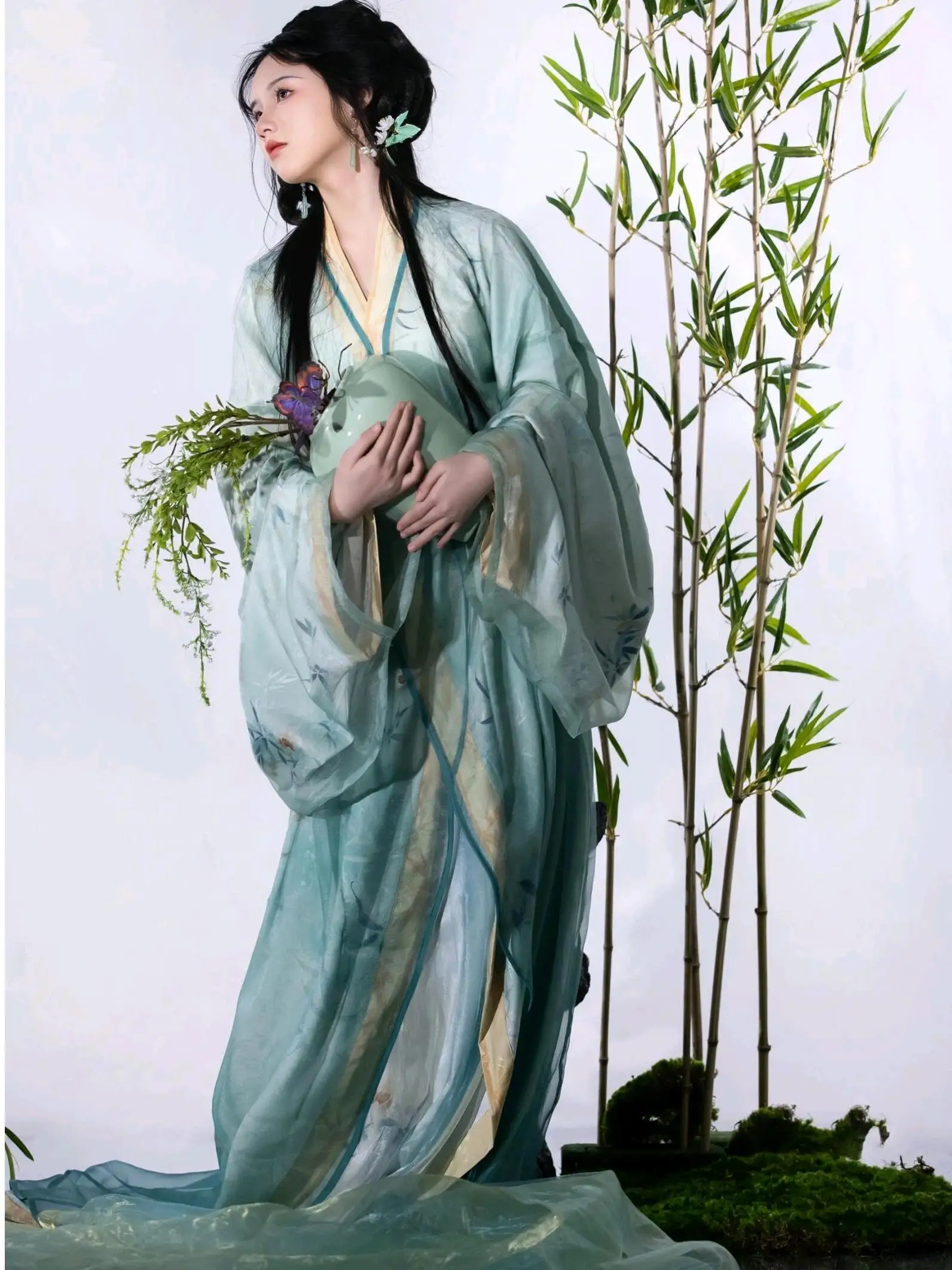華やかな印花デザインの春夏用女性漢服【戦国風・流れるようなロングスカート・エレガントスタイル】（セットアップ対応）
