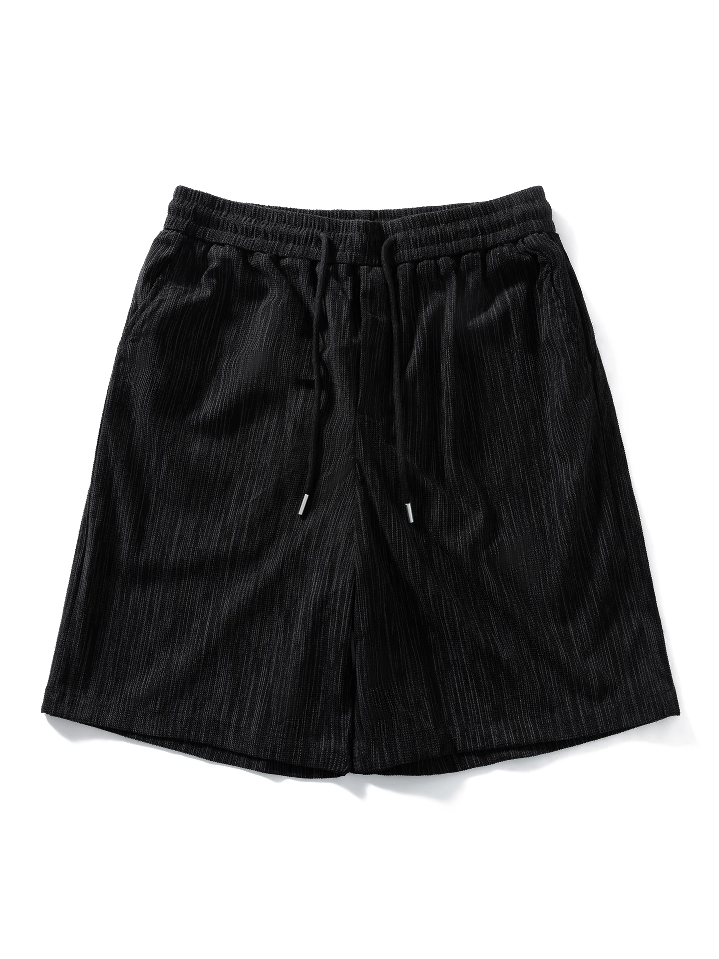 ぽっちゃりメンズ夏に合う服は、どう選ぶ？肌理感のアイスシルクショートパンツが解決するリアルなコーデの悩み
