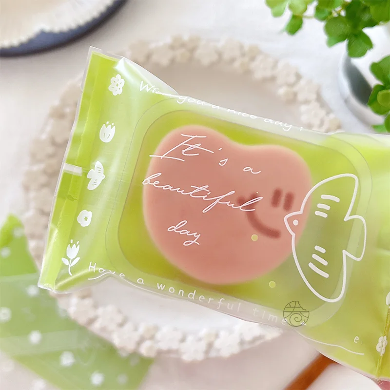 プチギフトの包装に悩むなら、100均でできる「小清新緑豆ケーキ用密封袋」は本当におすすめ？