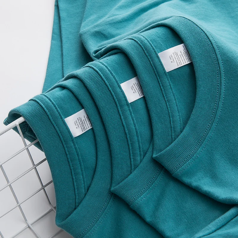色褪せたTシャツは本当にダメなのか？それとも、もう一つの美しさを発見できるのか？