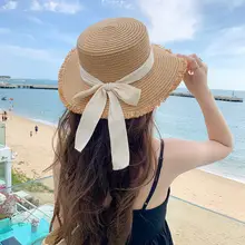 洗練されたデザインのストローハット【リボン付き・日焼け防止・ビーチ用・カジュアル】