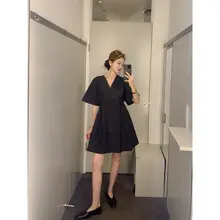 Vネックボタンデザインのシャツワンピース【ウエストマーク・Aライン・黒・長袖】（セットアップ対応）