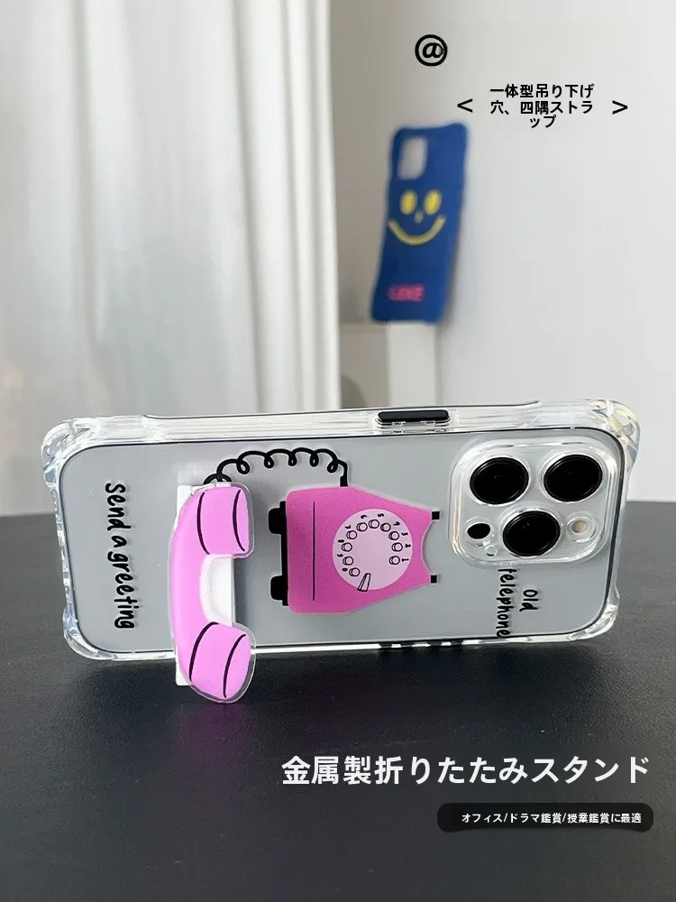 初期の携帯電話と現代のスマホを比べて、今こそ選ぶべき「ストラップ付き保護ケース」は？