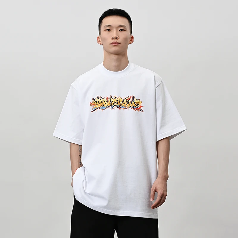 ストリートアートのインスピレーションを纏うTシャツは、どう選ぶ？