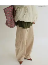 立体的なシルエットのコーデュロイ工事パンツ【分割デザイン】