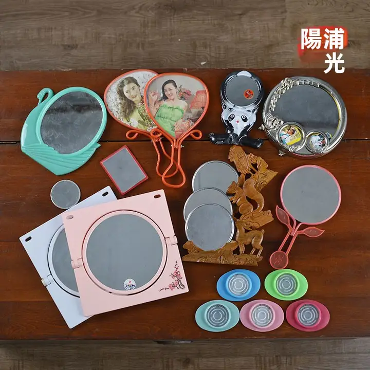 70～90年代コレクション！パンダデザインの化粧鏡【ヴィンテージ・転珠工芸】